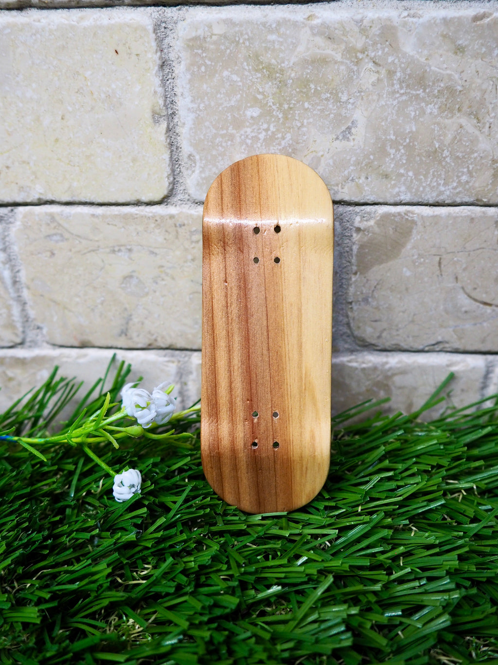 34mm handcrafted Frog Fingerboard natural two tone deck | 5-ply Drop 2