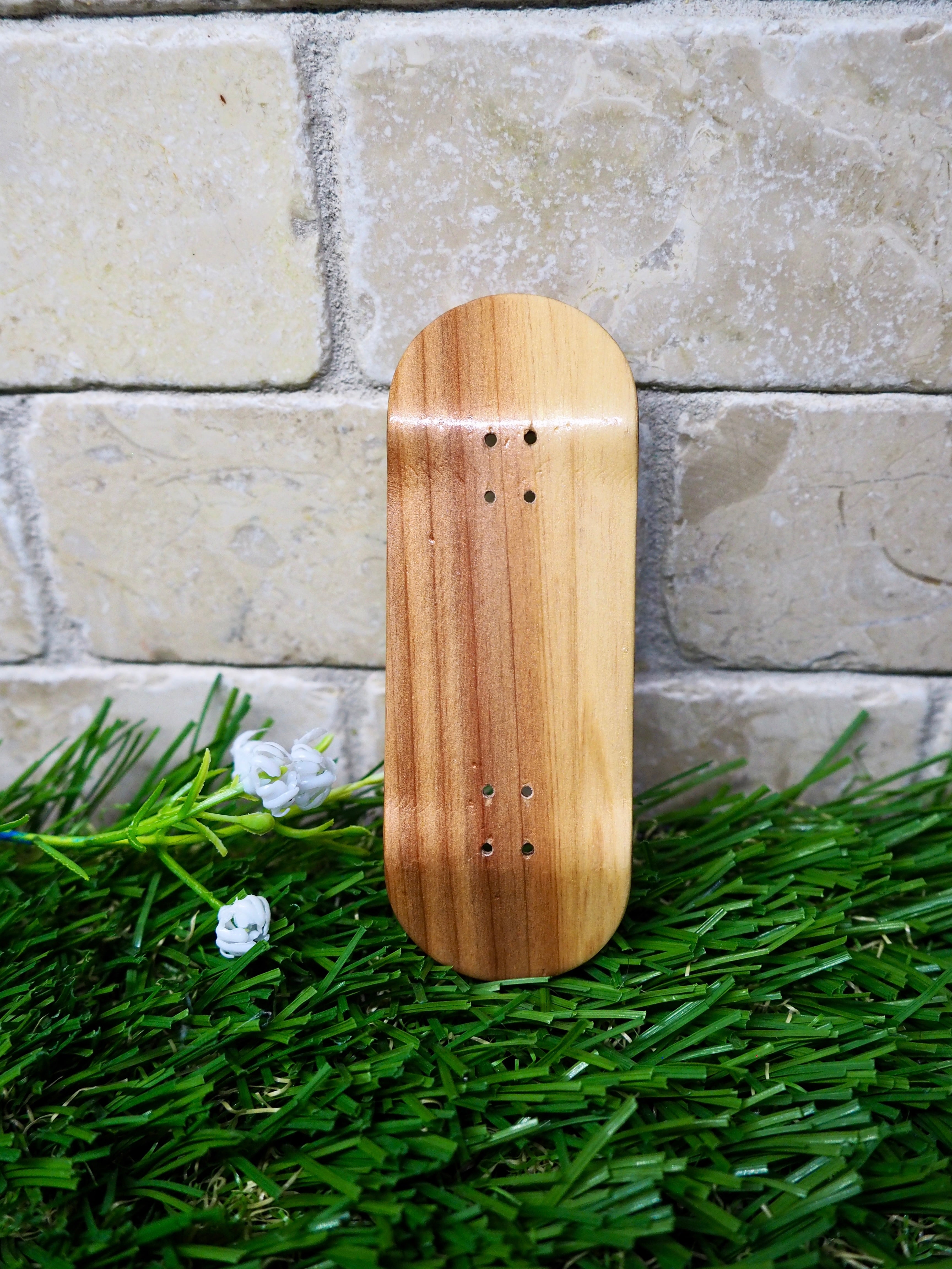 34mm handcrafted Frog Fingerboard natural two tone deck | 5-ply Drop 2