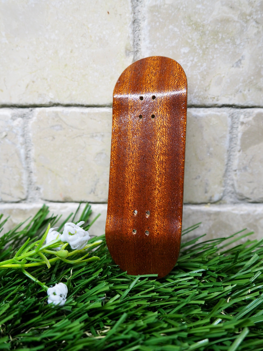 32mm handcrafted Frog Fingerboard golden brown deck | 5-ply Drop 2