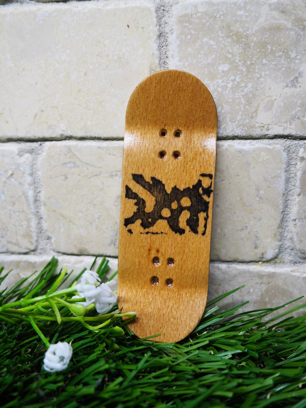 34mm handcrafted Frog Fingerboard shiny maple deck | 5-ply Drop 2