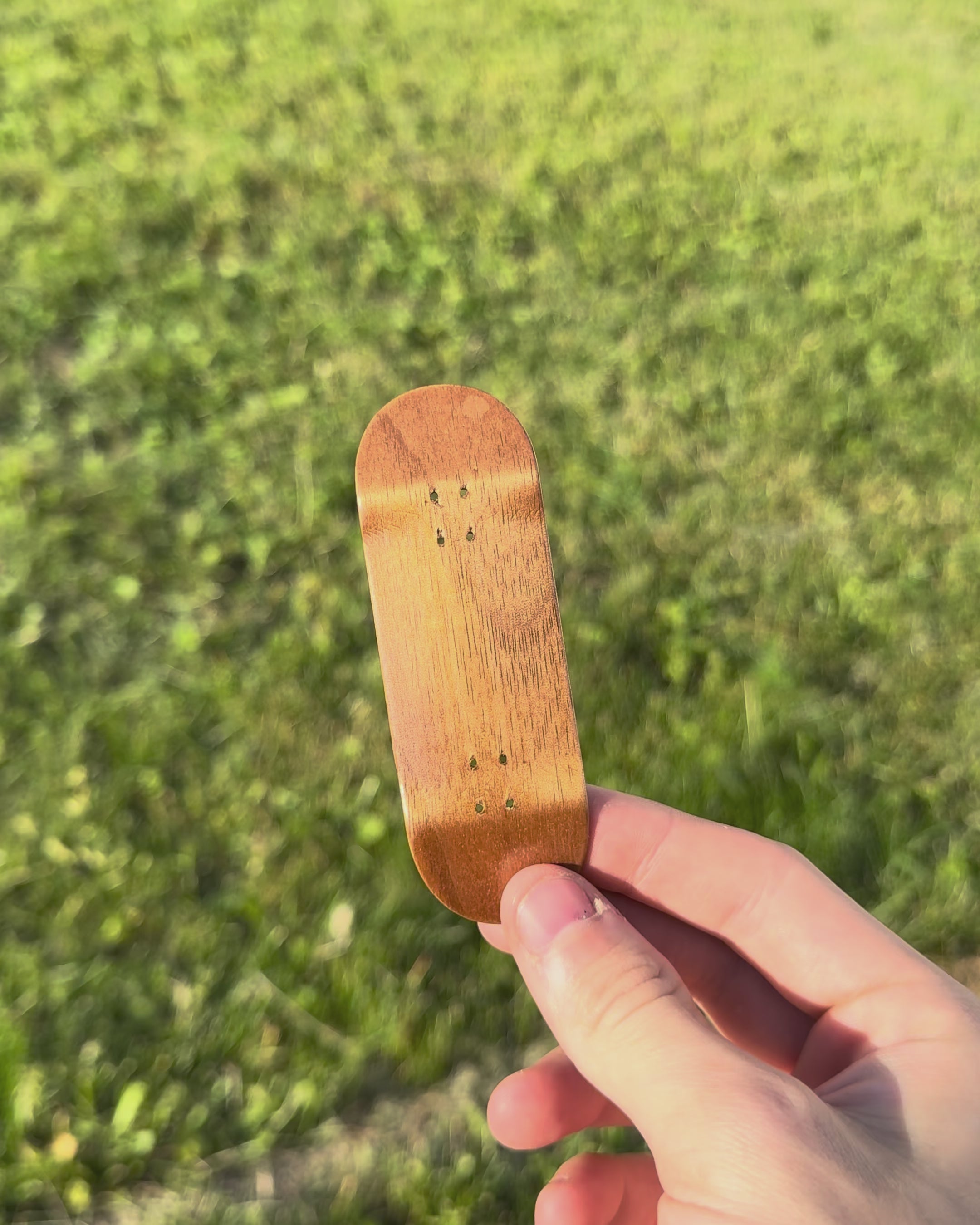 32mm handcrafted Frog Fingerboard golden brown wood deck | 5-ply