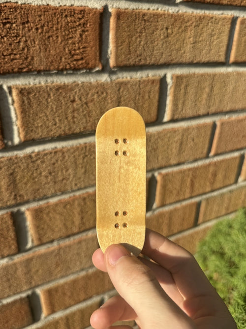 32mm handcrafted Frog Fingerboard green dyed maple deck | 5-ply