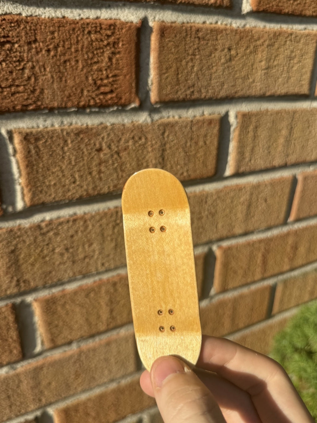 32mm handcrafted Frog Fingerboard golden brown wood deck | 5-ply
